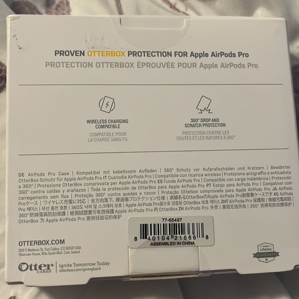 AirPod Pro Case BNIB - Picture 2 of 2